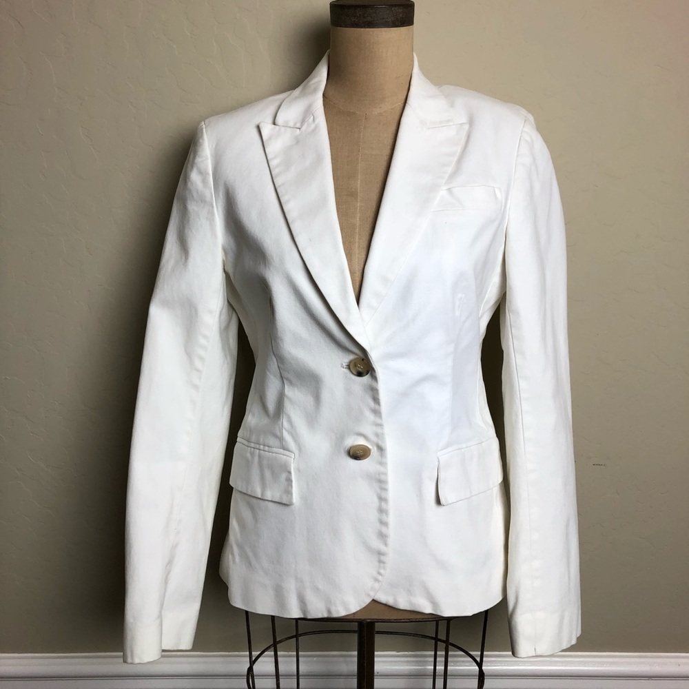 Theory cotton blend classic style blazer
8087